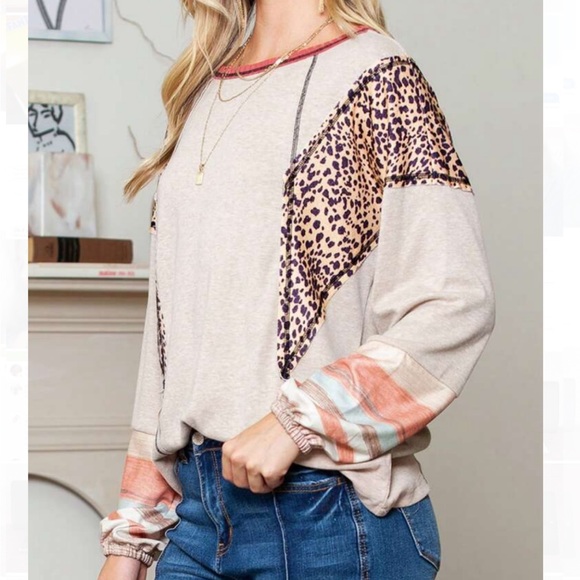 🆕NEW!🛍️Take It Easy Leopard Top 🐾 - Picture 2 of 5